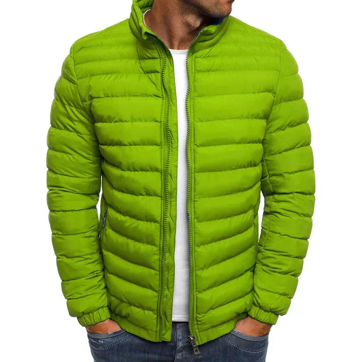 Veste matelassée homme confortable, coupe-vent, chaude et légère pour les températures de mi-saison.