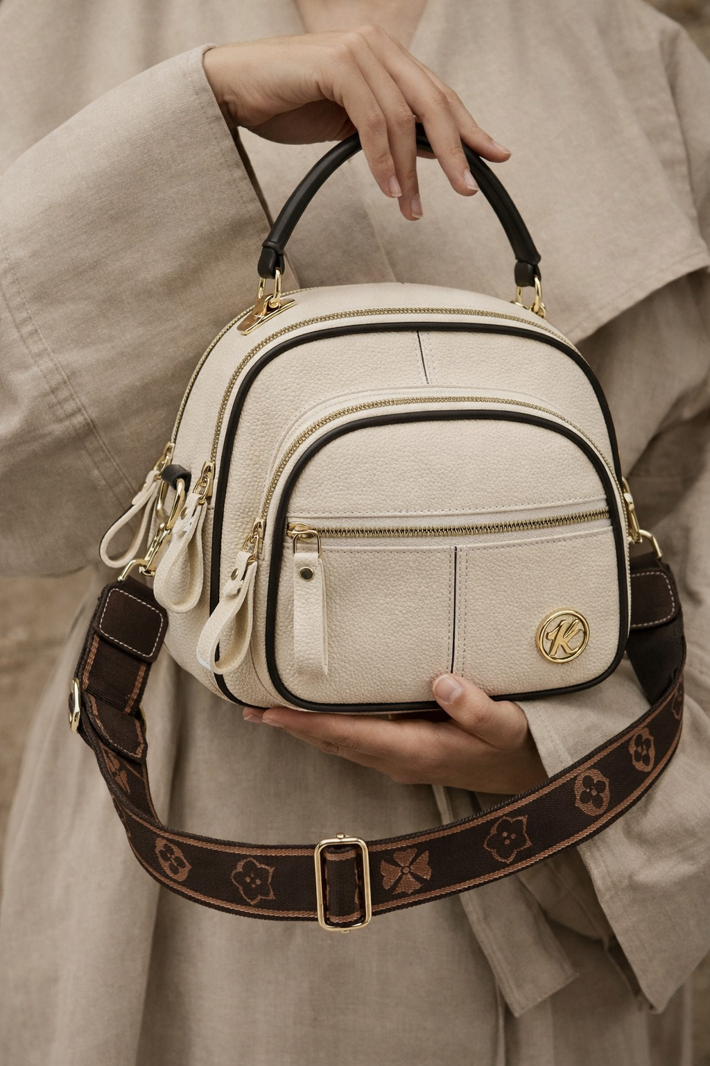 Sac bandoulière femme en cuir PU, style élégant et pratique pour le quotidien, accessoire de mode essentiel.