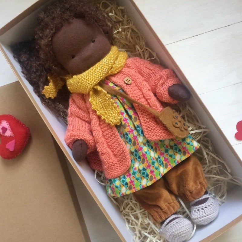 Marionnette en coton pour enfants, aide à l'apprentissage et au développement des compétences.