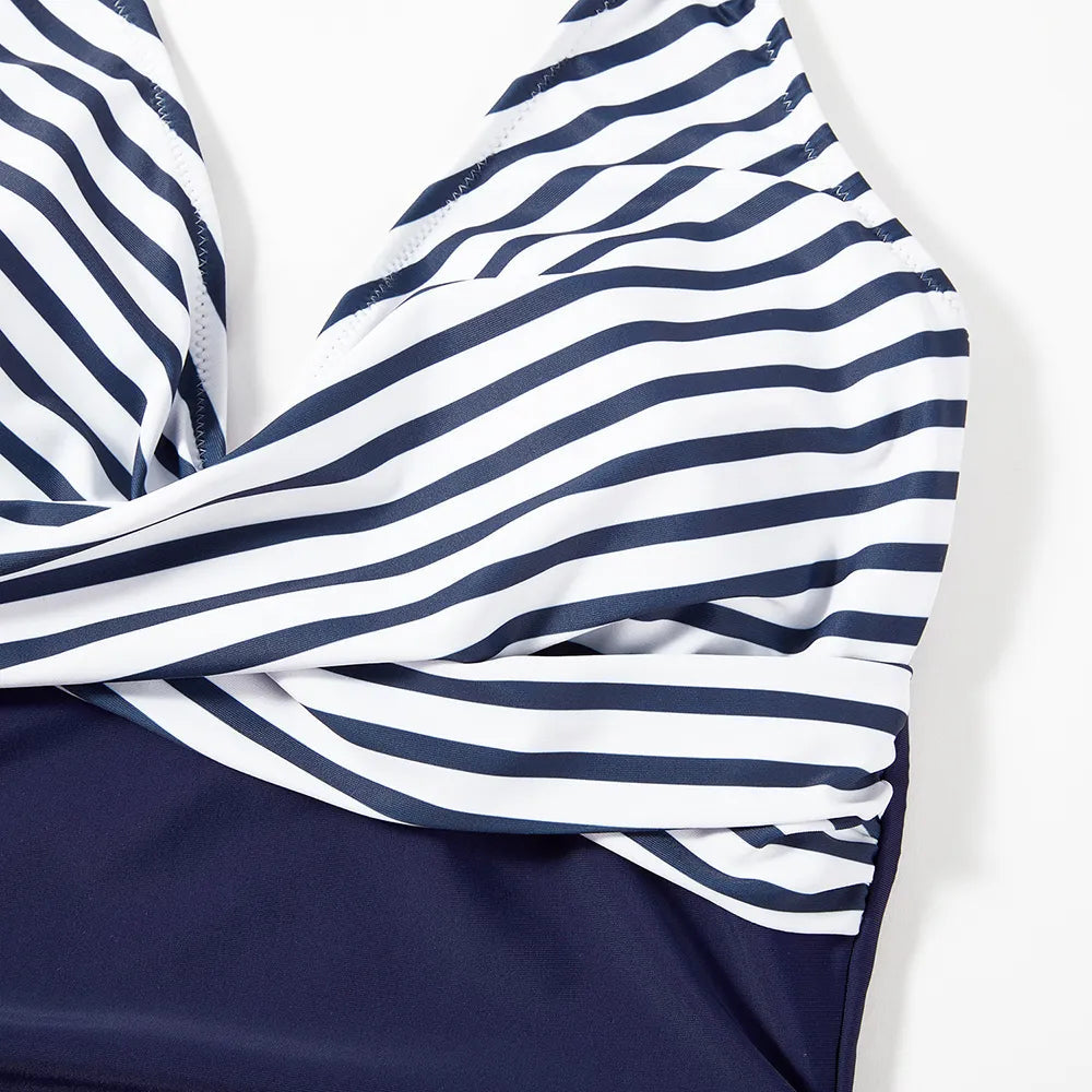 Maillot de bain push-up femme, galbe la silhouette. Tendance et confortable pour une confiance assurée à la plage.