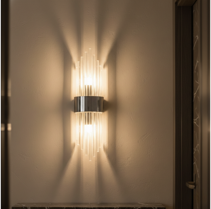 Applique LED or, lumière ajustable blanc froid pour salon.