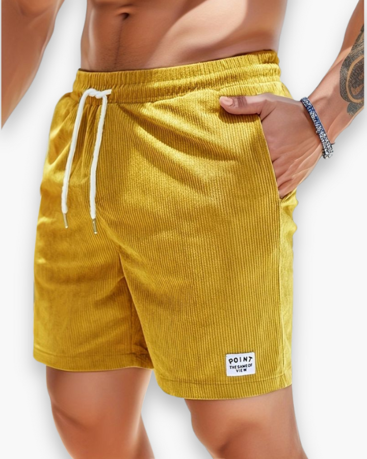 Short homme décontracté garantissant un confort estival ultime, idéal pour la plage, les loisirs et vacances.