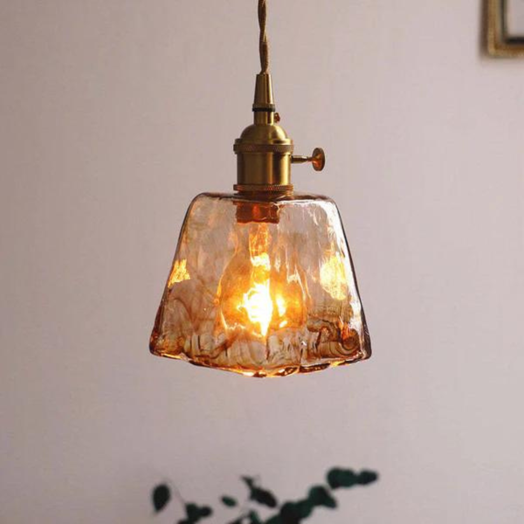 Luminaire suspension LED rétro chic en verre/métal. Parfait pour un intérieur design et lumineux.
