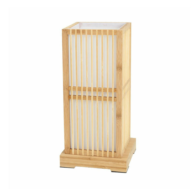 Luminaire de table moderne style scandinave, parfait pour un salon relaxant.