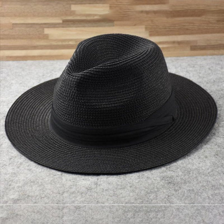 Accessoire unisexe classique d'été, chapeau fait main pour une protection solaire stylée.