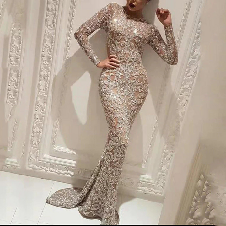 Robe de soirée sirène pailletée pour femme, manches longues, élégante, parfaite pour bal, mariage ou événement glamour.