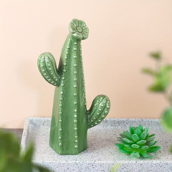 Set de 3 cactus en céramique rayée et texturée, une décoration d'intérieur moderne et unique pour toute pièce.