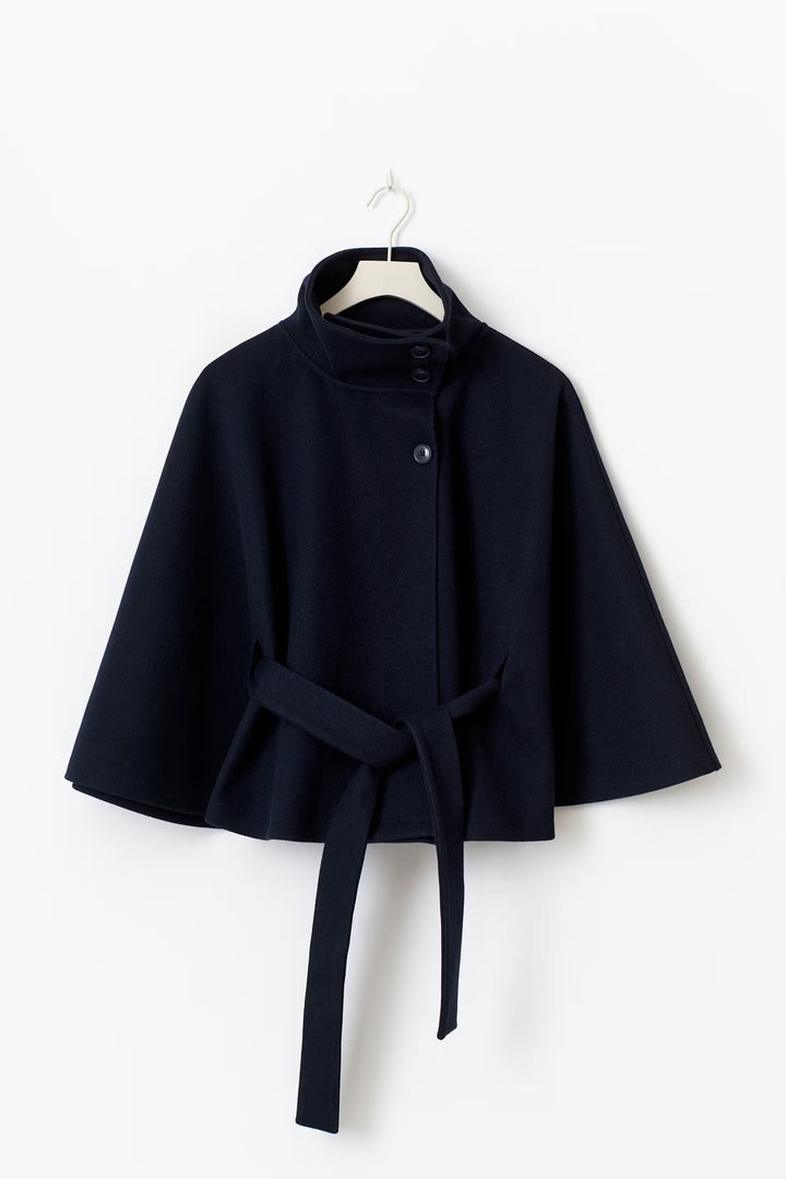Ceinture amovible du manteau long femme, permettant de cintrer la taille pour un look élégant.