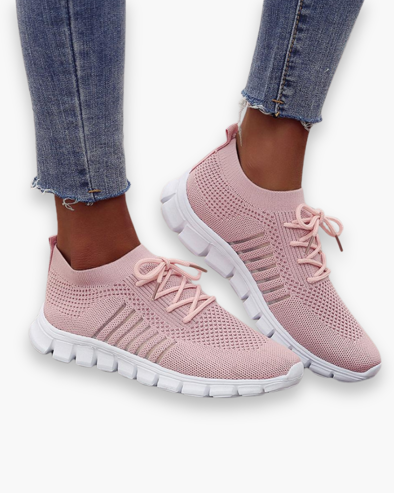 Baskets respirantes femme légères pour un confort quotidien optimal, idéales pour la marche et l'été.