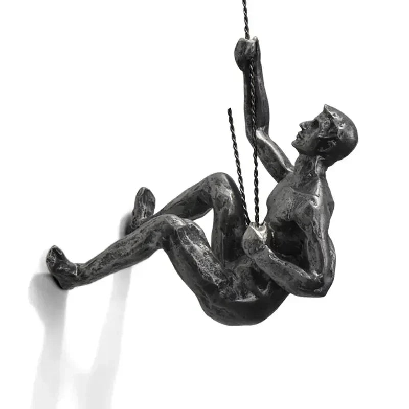 Décoration murale originale Homme Grimpant, sculpture artistique design. Style moderne et luxe.