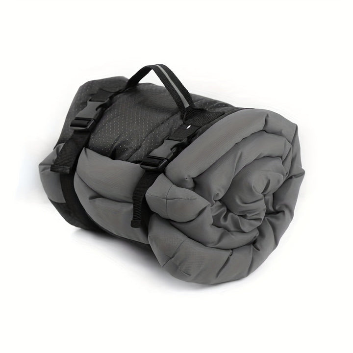 Tapis de voyage durable et imperméable pour chien, facile à nettoyer. Confort extérieur pour votre animal de compagnie.