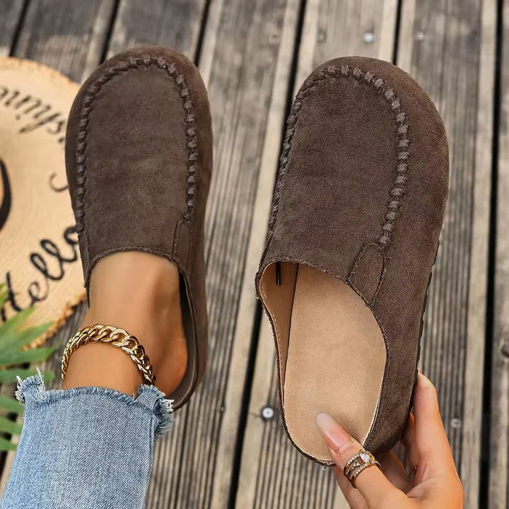 Sabots mules vintage femmes, chaussures élégantes rétro pour un look casual chic du quotidien.