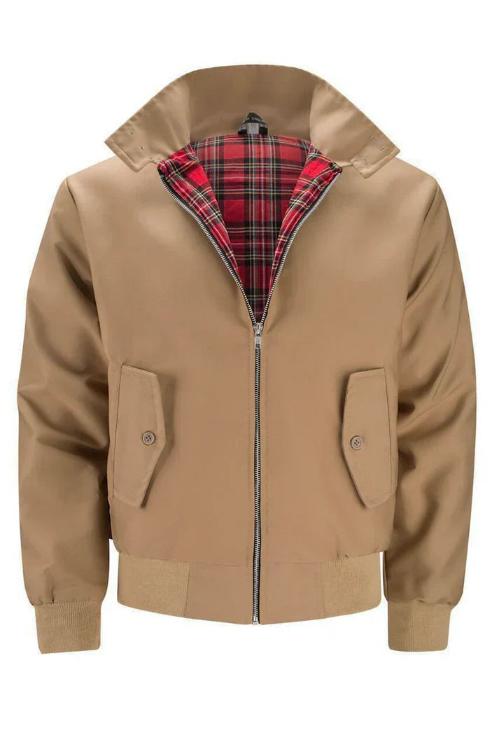 Vêtement homme : bomber urbain élégant, alliant style et confort pour une élégance quotidienne en ville.