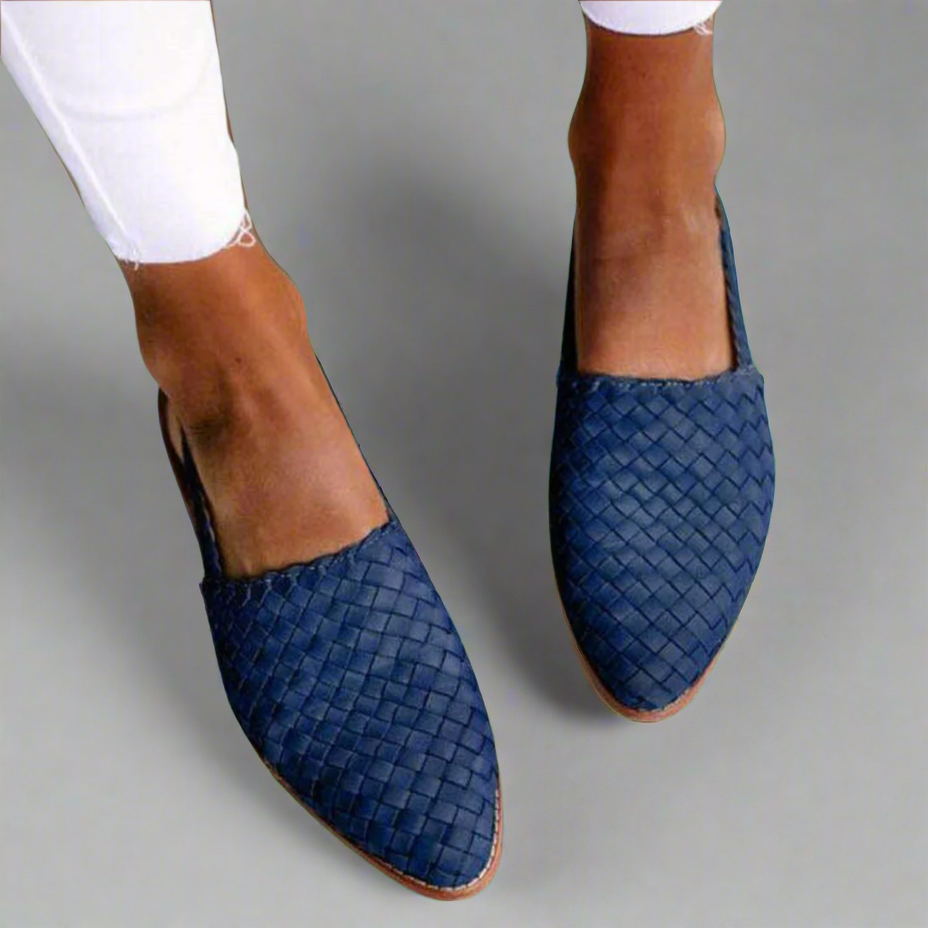 Mocassins rouges plats et confortables pour femmes, un style élégant et décontracté, parfaits pour l'été et le printemps.