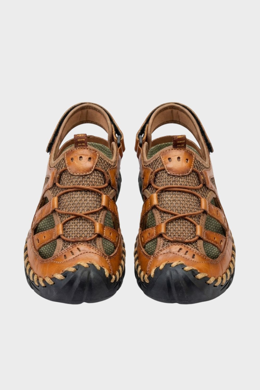 Sandales d'été Cole pour homme, conçues pour le trekking et la randonnée en extérieur. Confort et robustesse garantis.