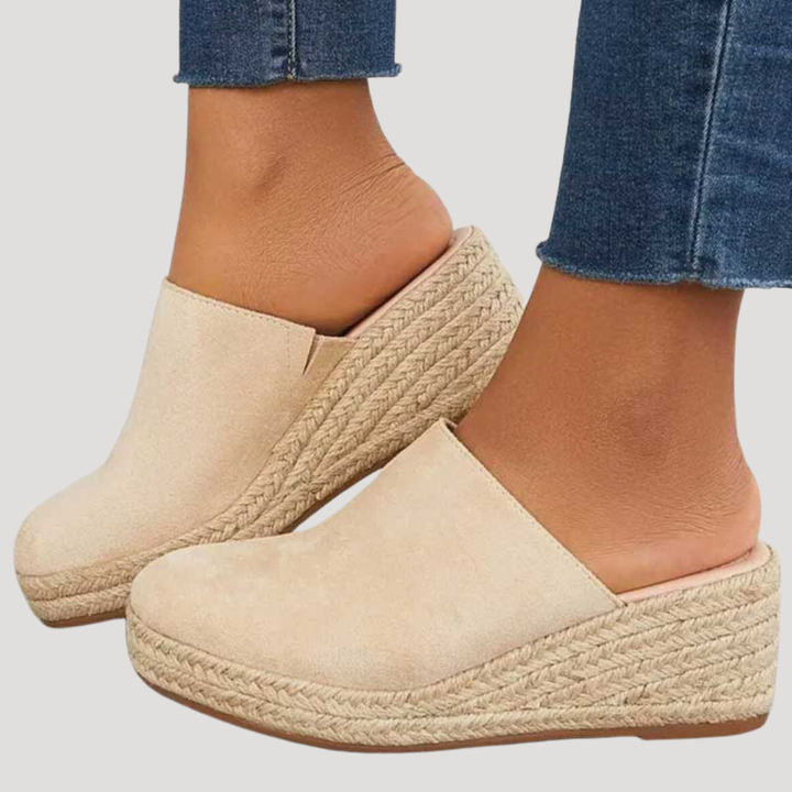 Sandales mules compensées femme décontractées espadrille, idéales pour le quotidien avec élégance et confort.