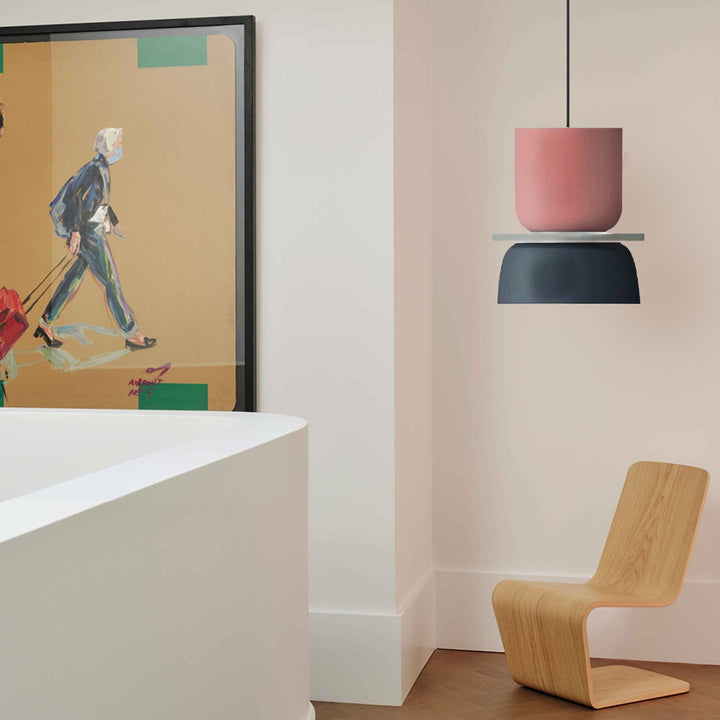 Lampe suspendue moderne, bloc de couleurs, pour une décoration nordique lumineuse.