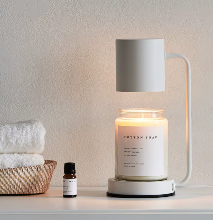 Lampe chauffe-cire sans flamme, diffuseur de parfum, offre un bien-être et une lumière d'ambiance douce à la maison.