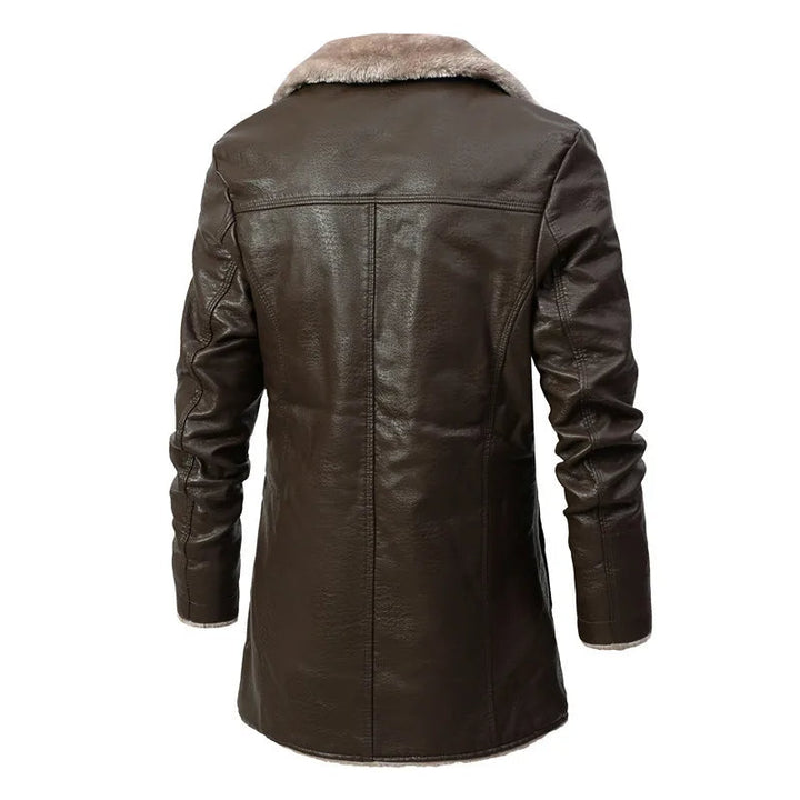 Manteau homme à boutons, un vêtement chaud et élégant pour la mode masculine d'hiver.