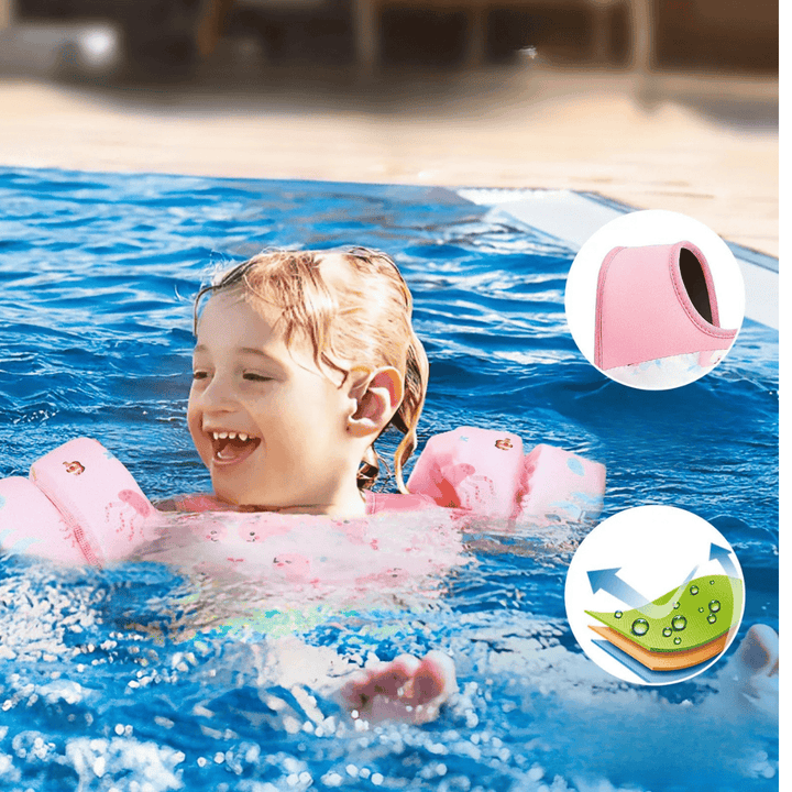 Équipement de natation enfant: gilet flottaison et brassards intégrés, pour apprendre à nager en toute confiance.