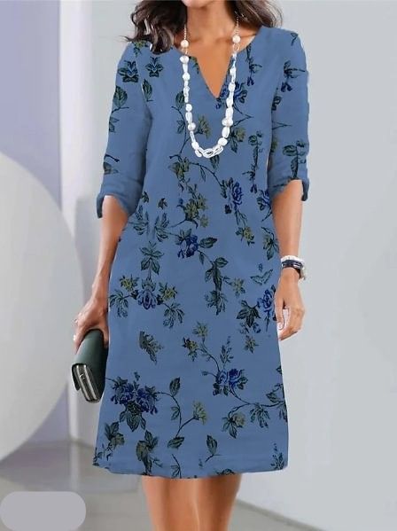Robe fleurie superposée pour femme, coupe midi fluide. Idéale printemps/été, disponible bleu marine, gris clair et blanc cassé.
