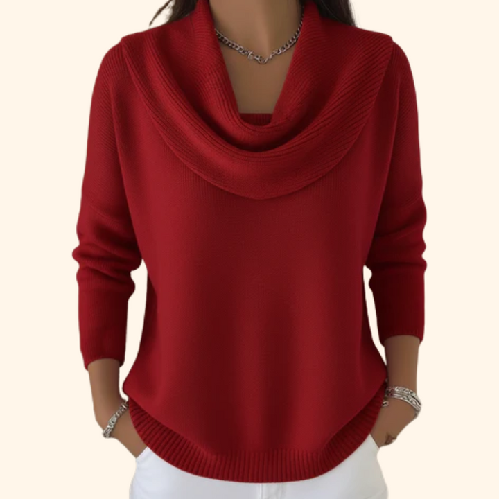 Pull femme à col drapé doux et chaud en coton, parfait pour un look chic décontracté en automne-hiver.