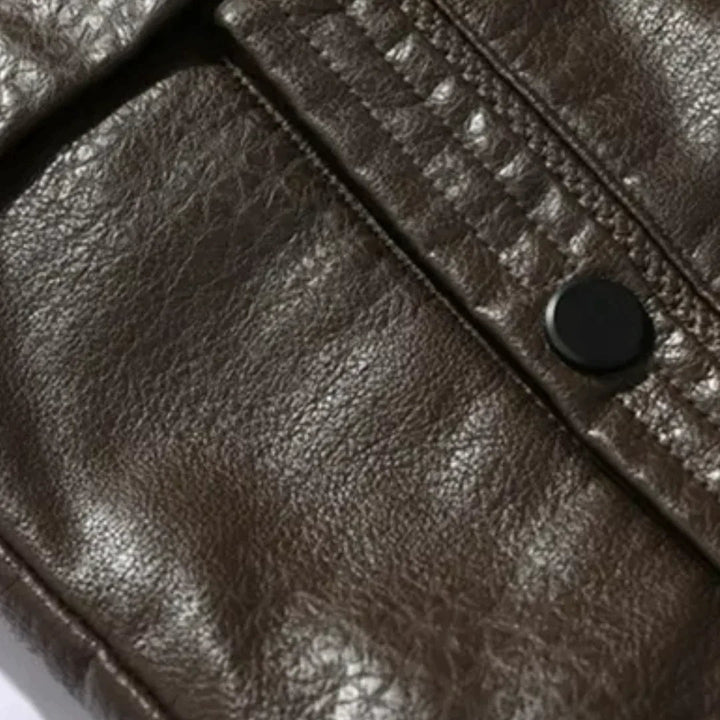 Manteau homme chaud et élégant, parfait pour le confort hivernal et un look masculin chic.