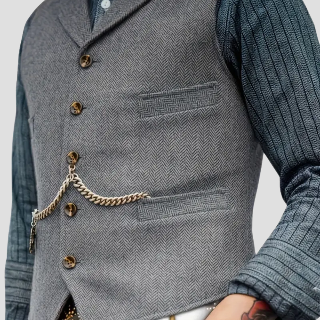 Gilet homme hiver chaud, tissu texturé marron, parfait pour un style élégant et confortable.