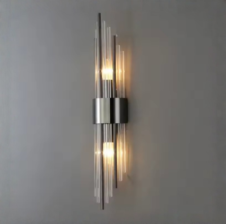 Luminaire contemporain noir, ambiance chaleureuse blanc chaud.