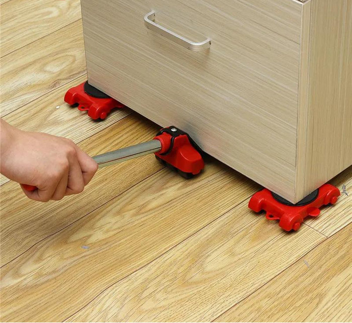 Kit Liftaro pour soulever et déplacer meubles sans effort. Roulettes et levier facilitent le rangement et l'entretien.
