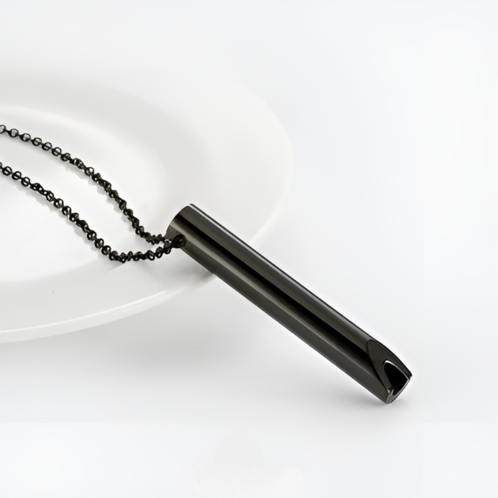 Collier respiratoire noir, outil naturel pour arrêter de fumer et retrouver le calme intérieur.