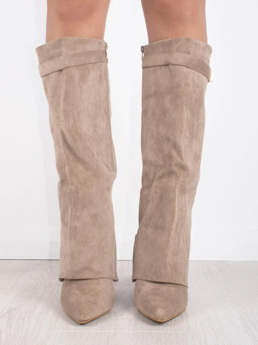 Bottes hautes femme élégantes, talon bloc stable, large ouverture, style et confort assurés.