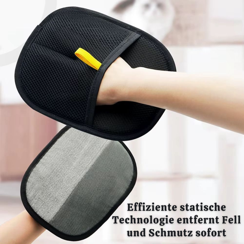 Gants de toilettage anti-poils pour brosser doucement votre animal et ramasser les poils morts. Propreté assurée.