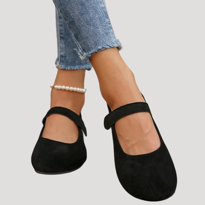 Chaussures plates Mary Jane femme confortables avec bride ajustable, parfaites pour un look élégant et quotidien.