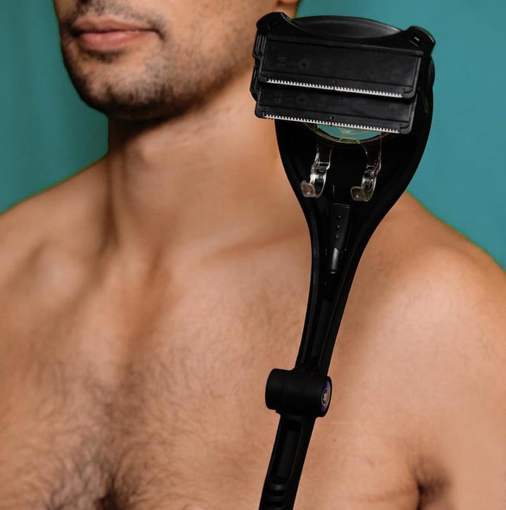 Rasoir dos homme Flex Blade. Design moderne, accessoire de rasage indispensable pour un dos net.