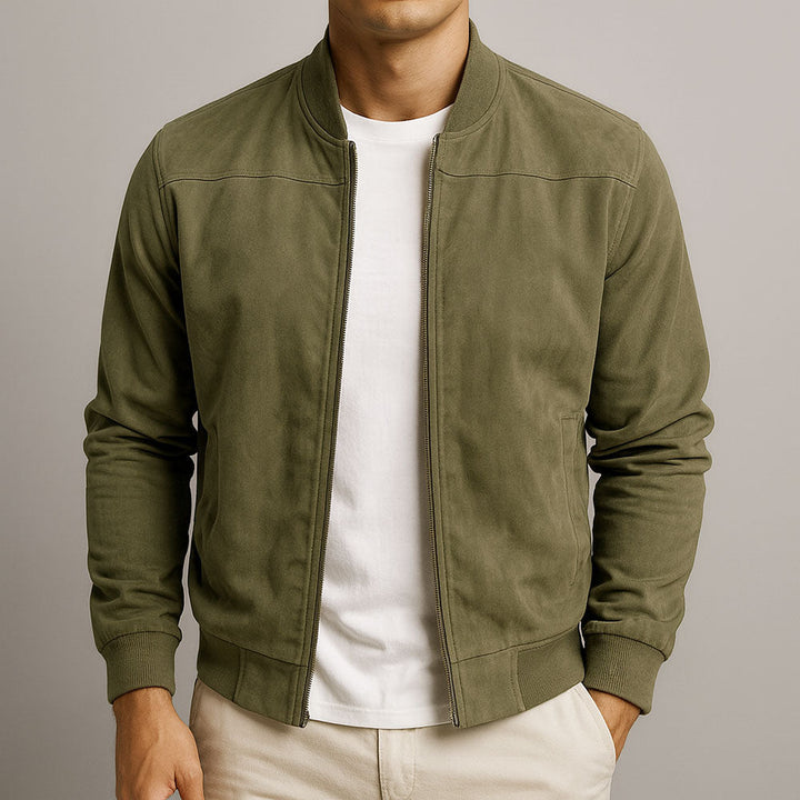 Veste homme tendance, coupe ajustée moderne. Style polyvalent, élégance et confort pour le quotidien.