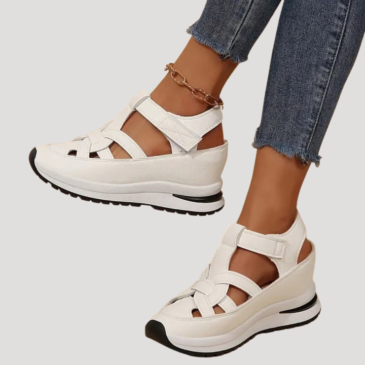 Élégantes sandales compensées femme à plateforme réglables, idéales pour la mode été et la marche.