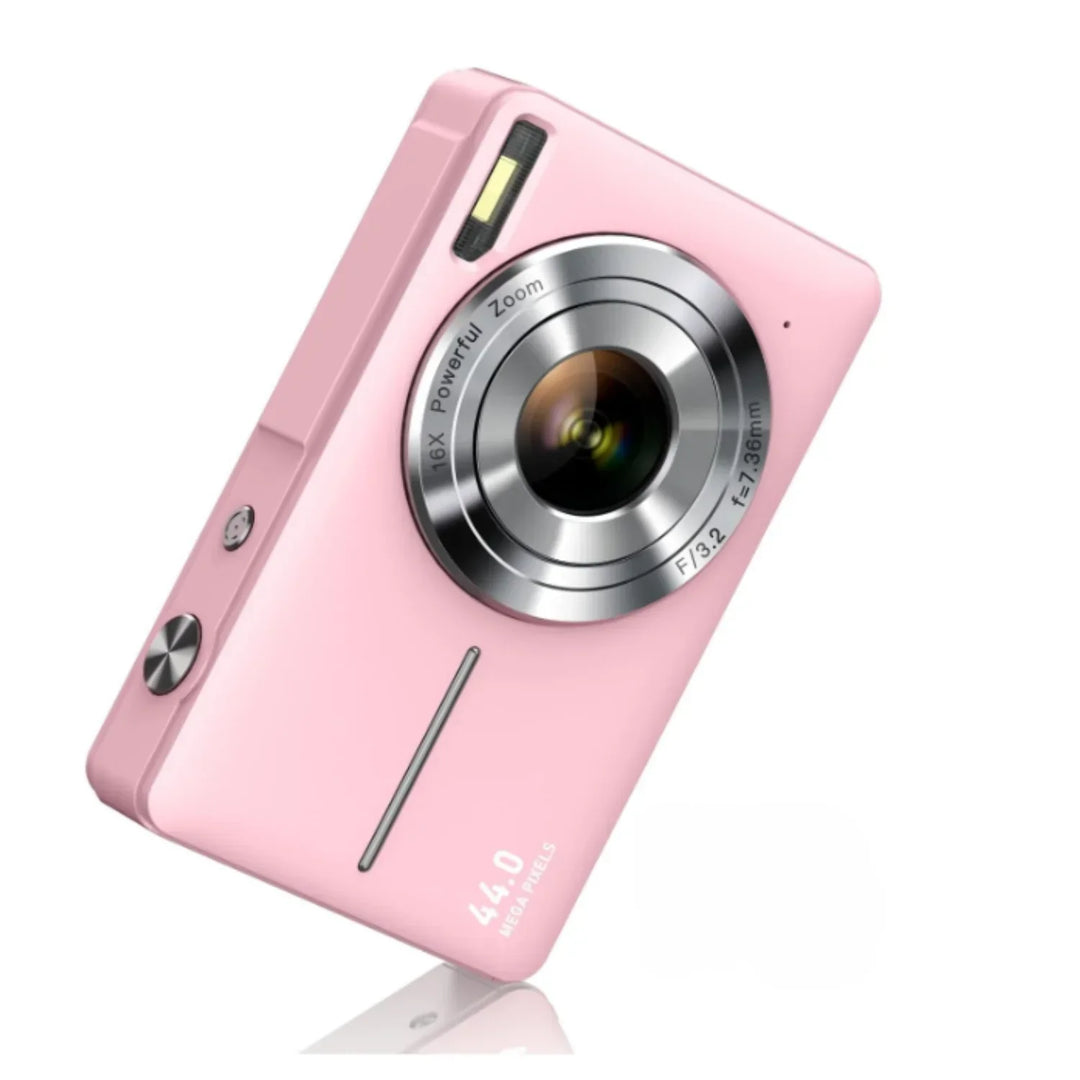 Appareil photo numérique vintage et rétro, design élégant pour des photos mémorables en toute simplicité.