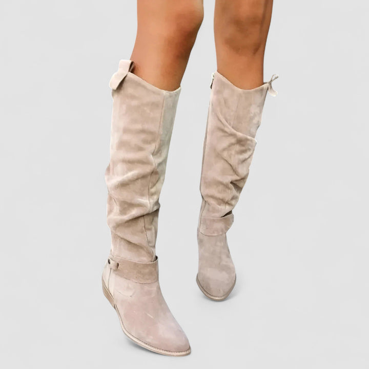 Semelle intérieure orthopédique des bottes Nora, conçue pour un soutien optimal et le soulagement des douleurs.