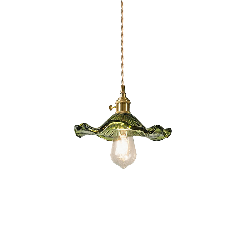 Luminaire d'intérieur raffiné, suspension tropicale en laiton et verre.