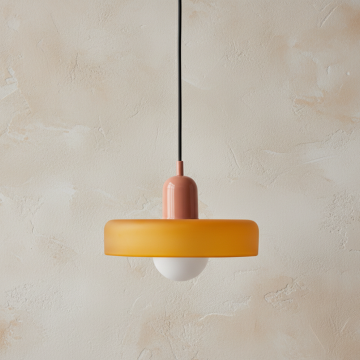 Suspension artistique Bauhaus, design unique pour décoration intérieure haut de gamme.