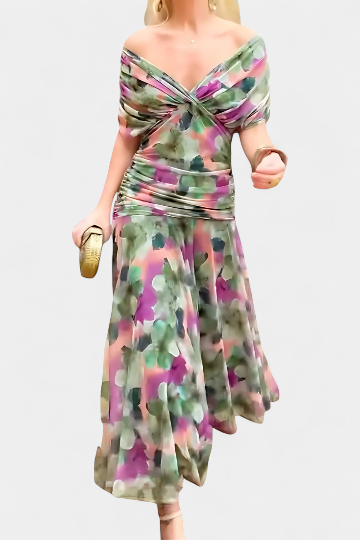 Robe d'invitée mariage : longue, fleurie, col V, fluide, pour un look chic et confortable. Robe femme.
