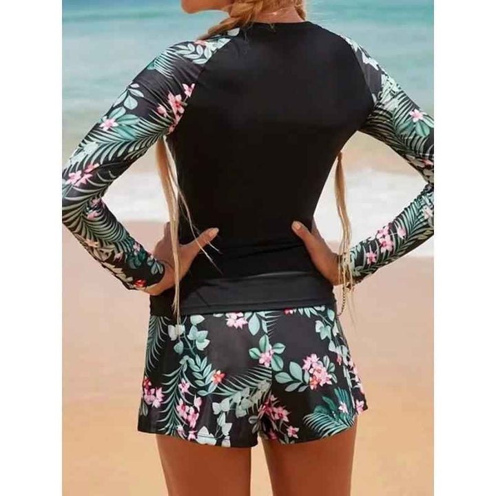 Vêtement de plage femme, maillot sport deux pièces vert, manches longues, confort et protection UV.