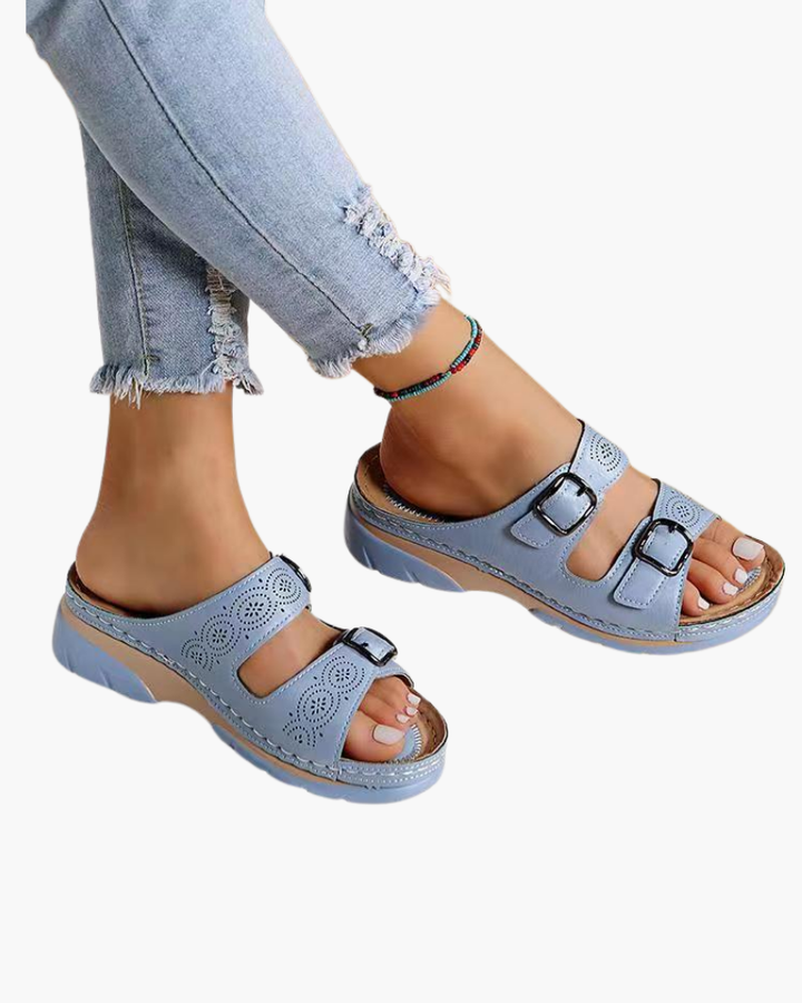 Sandales élégantes et ergonomiques pour femmes, confort optimal pour l'été. Chaussures ajustables et légères.