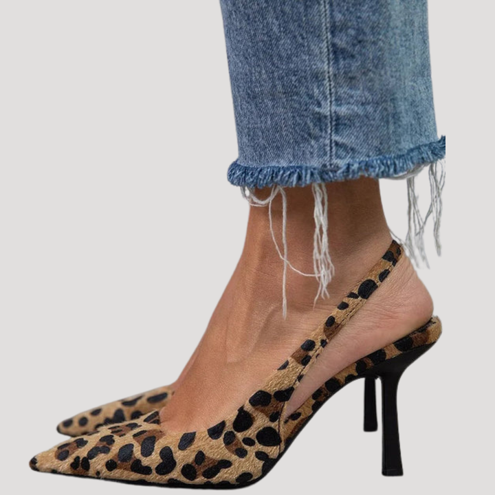 Chaussures femme à talon slingback léopard, parfaites pour la mode et les événements élégants.