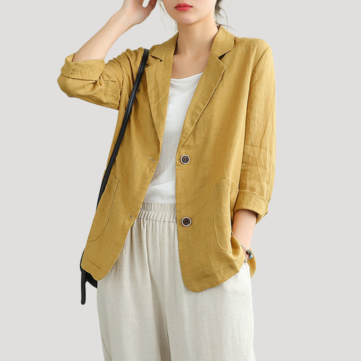 Blazer femme professionnel boutonnée, style chic, parfait pour un look de bureau sophistiqué et moderne.