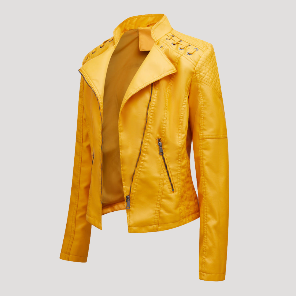 Veste femme ajustée type biker, coupe élégante. Idéale pour allier mode et allure motarde au quotidien.