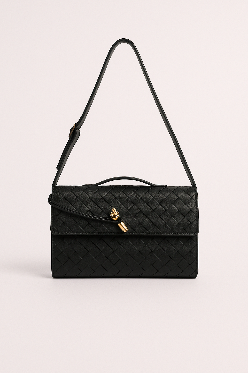 Sac à main femme en cuir tressé marron, élégant et polyvalent, vue de face.