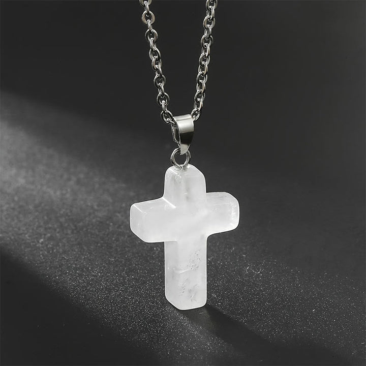 Collier croix artisanal en pierres naturelles, bijou femme, unique et spirituel.