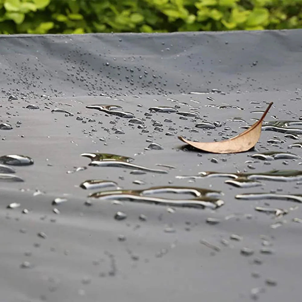 Protection UV et anti-pluie pour votre ensemble de jardin. Housse extérieure durable et fiable.